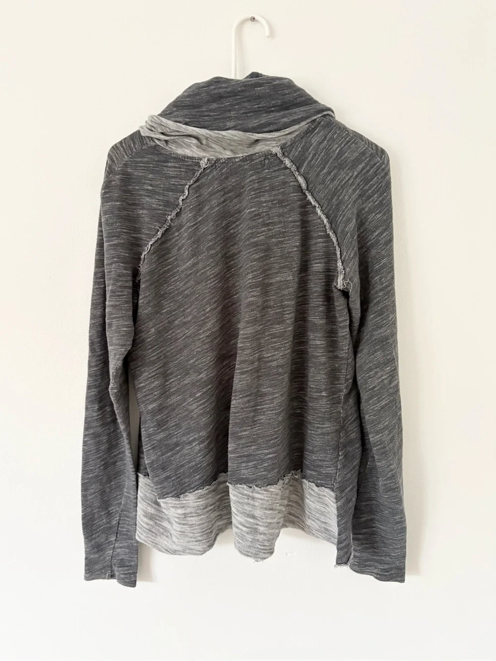 Free People Beach Charcoal Grey Cocoon Cowl Neck Pullover Sweatshirt Size Medium
